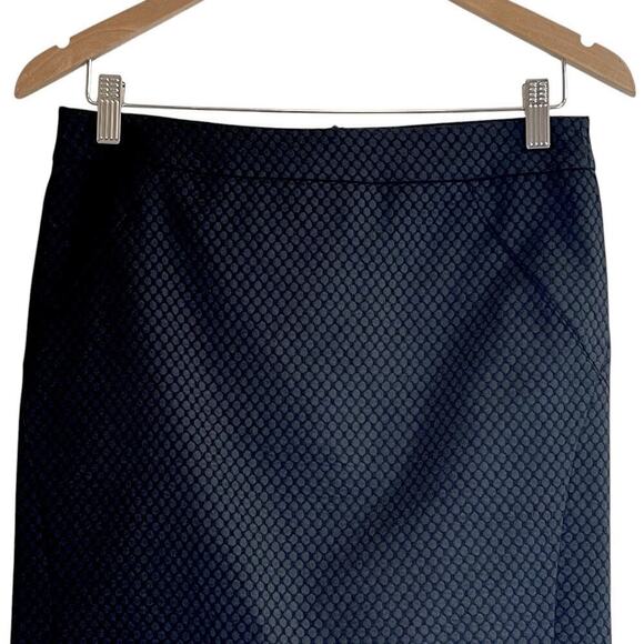 Armani Collezioni Wool Blend Skirt Size 4 Black Back Slits Excellent Condition - Picture 2 of 9